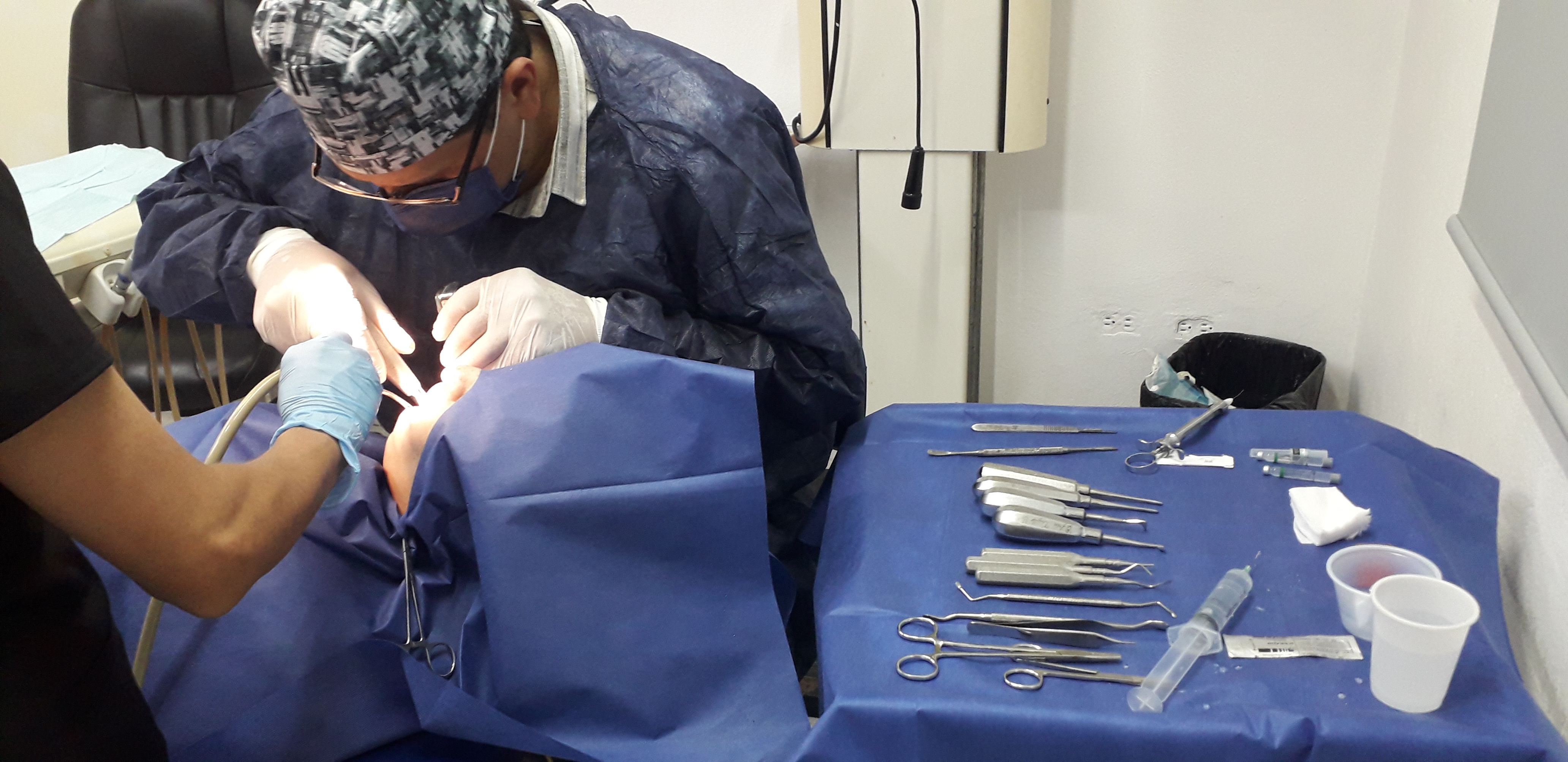 Implantes y Prótesis Dentales
